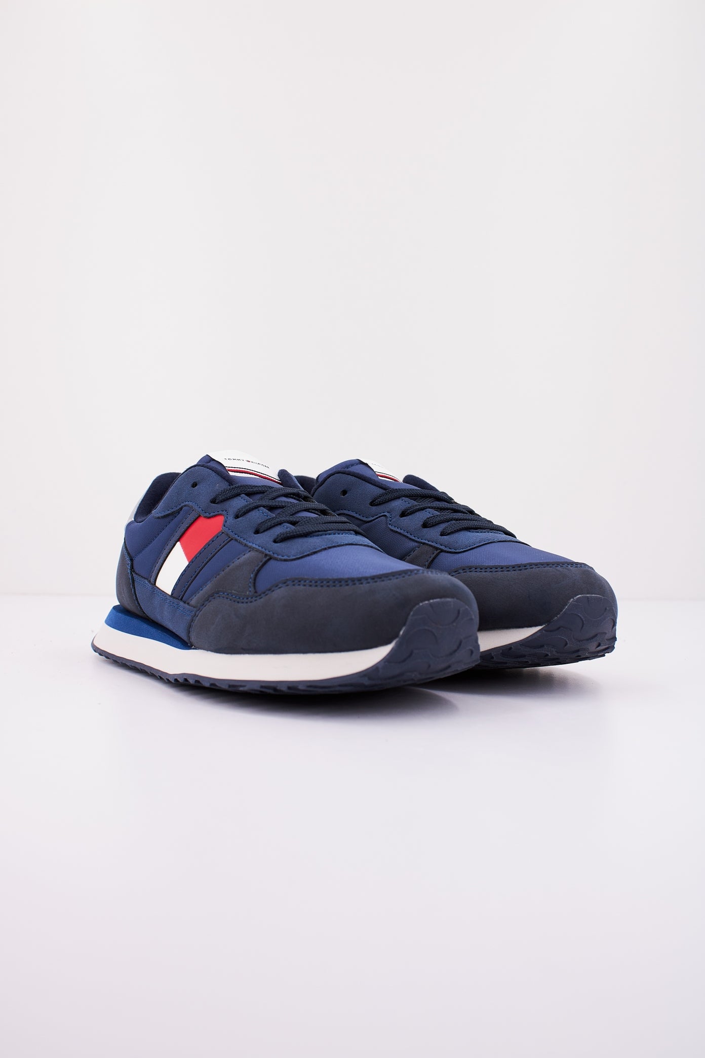TOMMY HILFIGER SNEAKER FLAG BASSA A en color BLUE  (2)