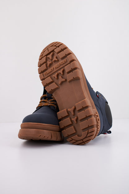 TOMMY HILFIGER  LACE-UP BOOTIE en color BLUE  (5)