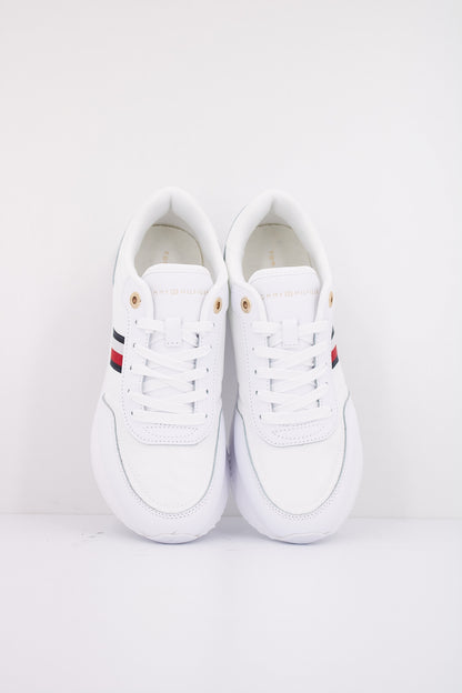 TOMMY HILFIGER ESSENTIAL RUNNER GLO en color YBS  (3)