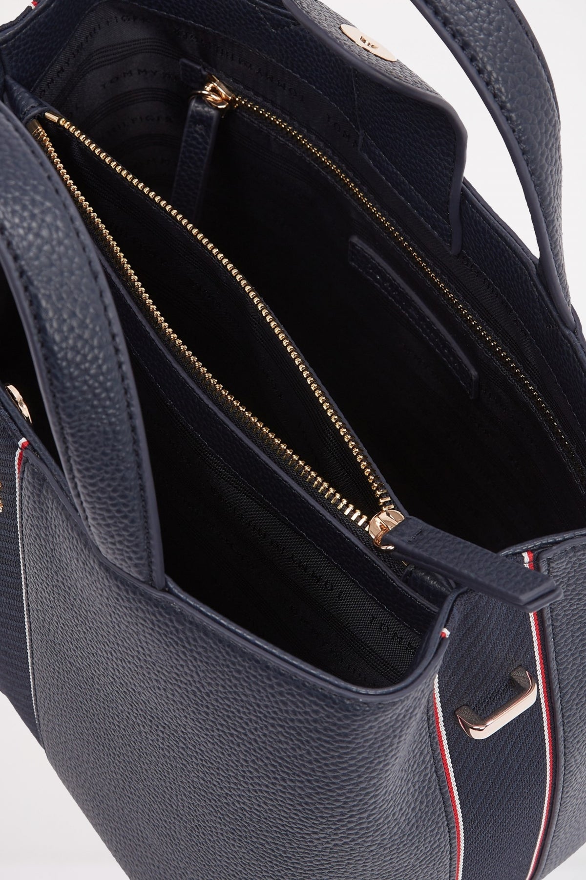 TOMMY HILFIGER TH LEGACY SATCHEL en color DW  (3)