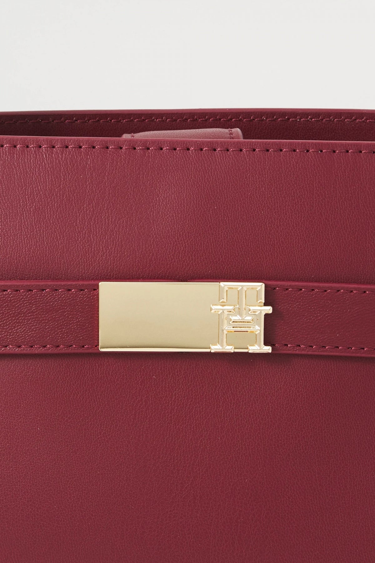 TOMMY HILFIGER  TH HERITAGE MINI SA en color V  (4)