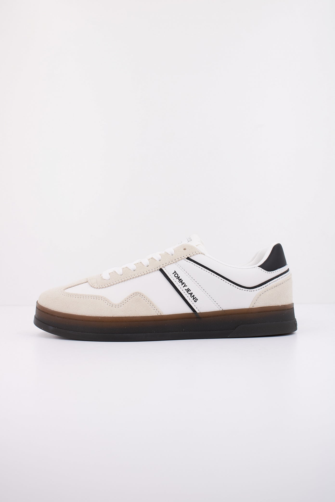 TOMMY HILFIGER THE GREENWICH LEATHE en color BDS  (1)