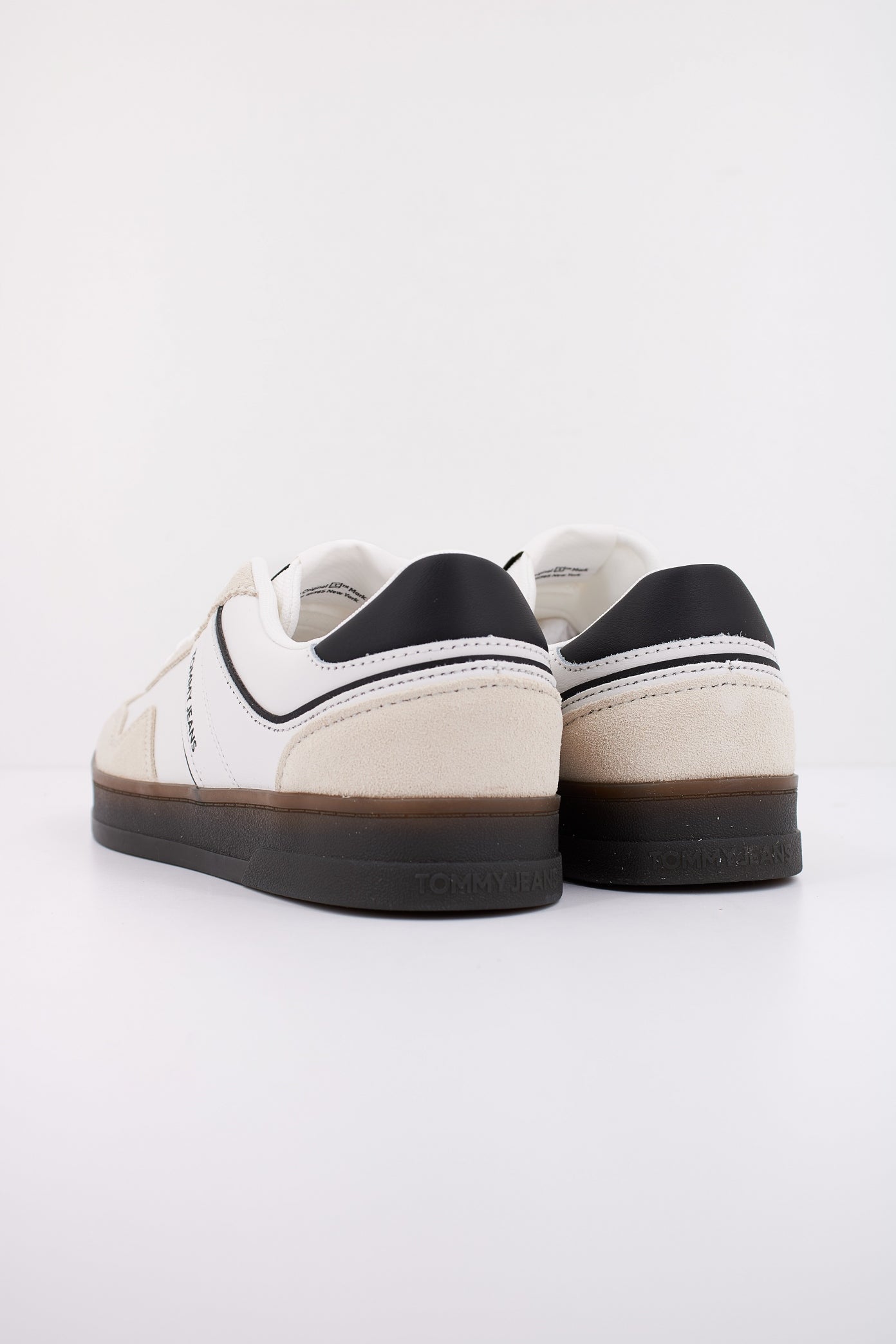 TOMMY HILFIGER THE GREENWICH LEATHE en color BDS  (4)