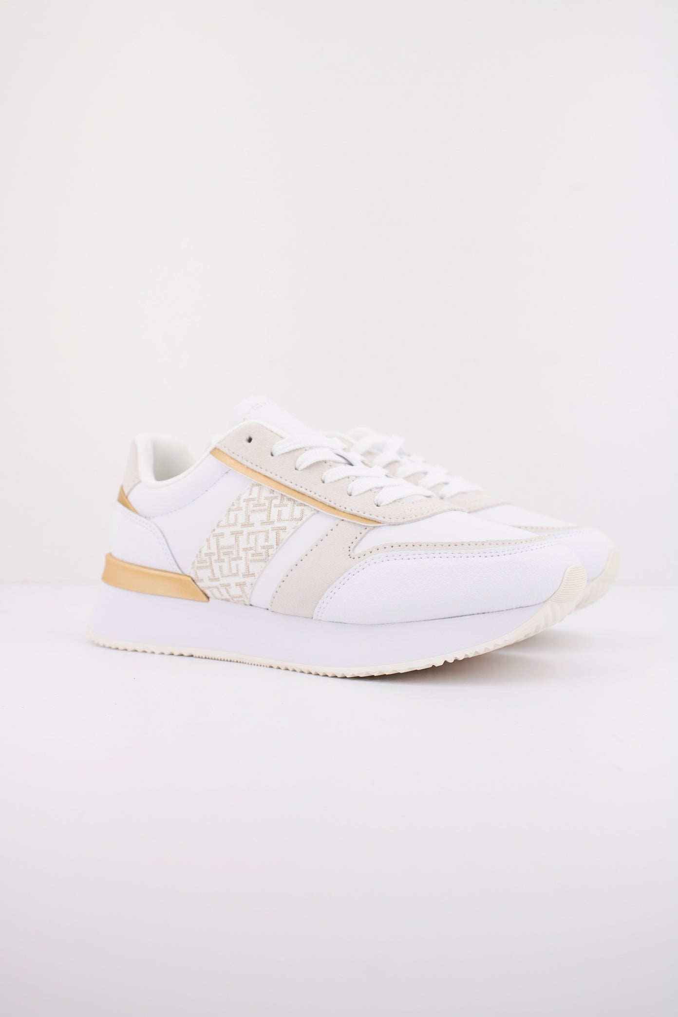 TOMMY HILFIGER  LUX MONOGRAM RUNNER en color K  (2)