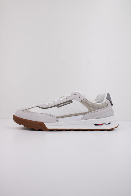 TOMMY HILFIGER RETRO RUNNER SEASONA en color YBS  (1)