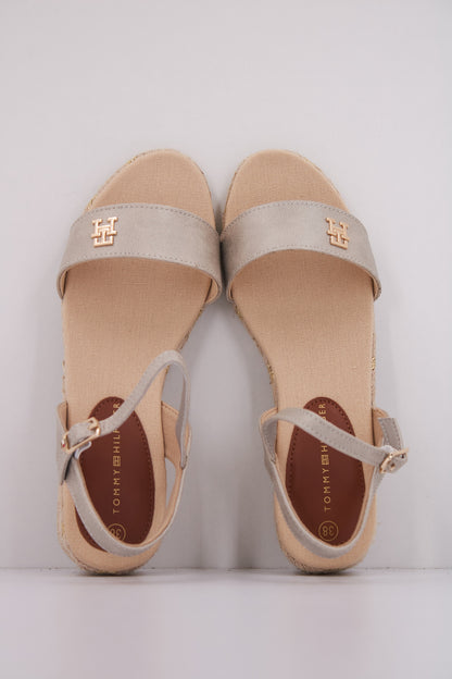 TOMMY HILFIGER TA  en color PLTNM  (3)