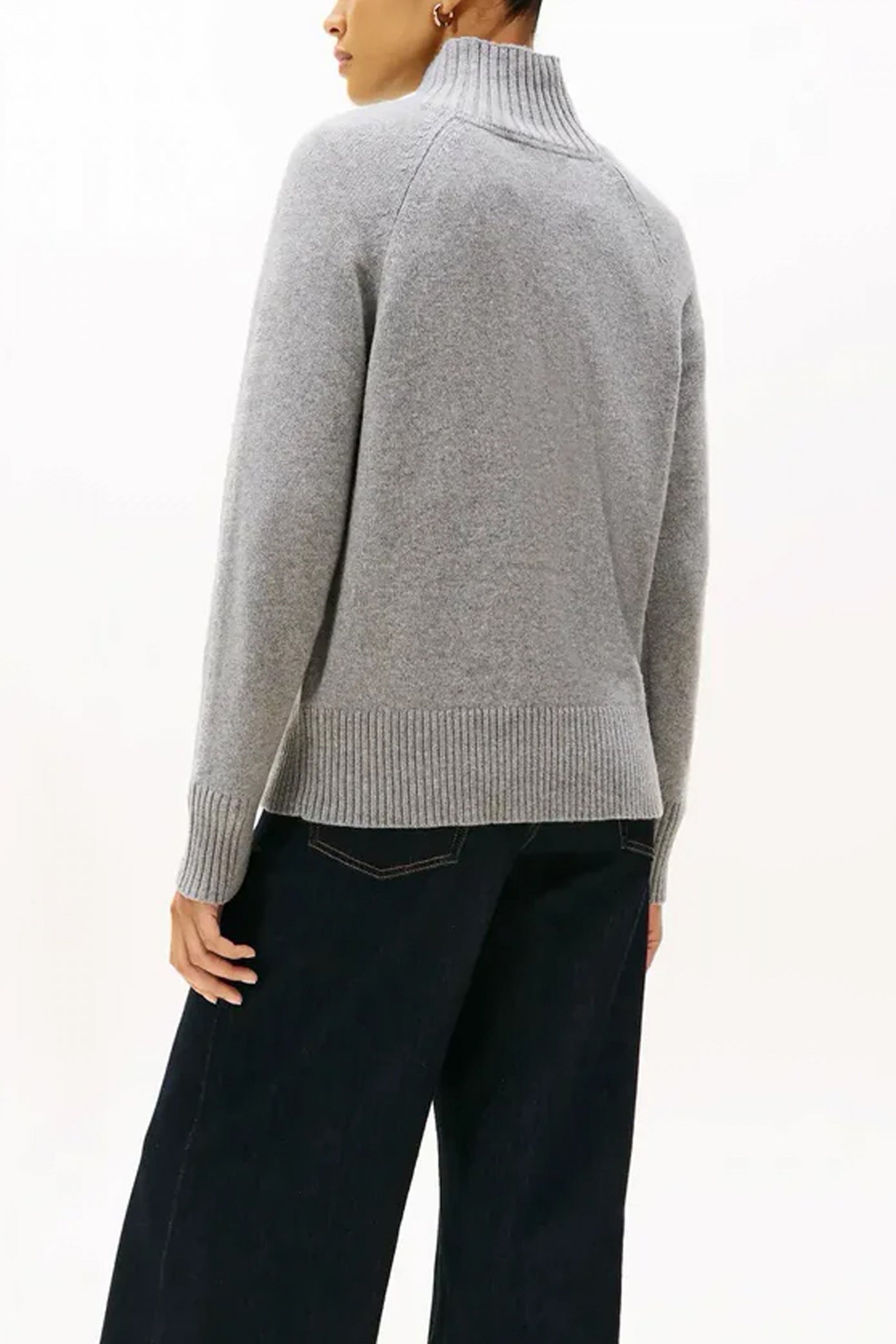 TOMMY HILFIGER  WOOL BLEND GRAPHIC  en color P  (2)