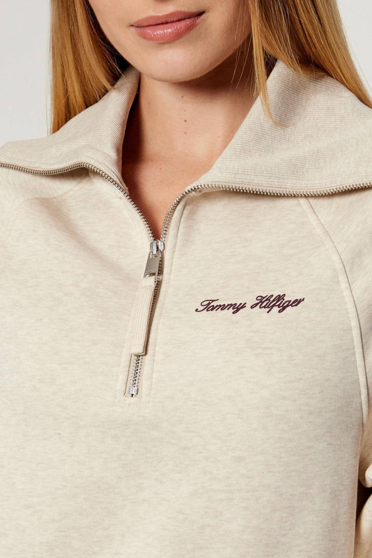 TOMMY HILFIGER CLASSIC SCRIPT FLEEC en color ADK  (3)