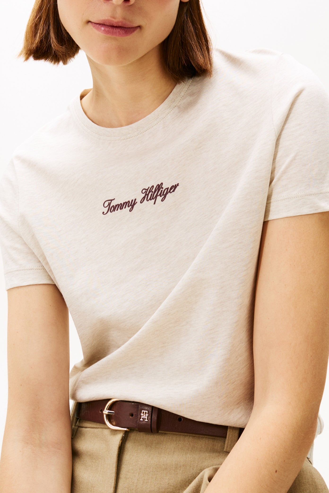 TOMMY HILFIGER  CLASSIC SCRIPT REG  en color ADK  (4)