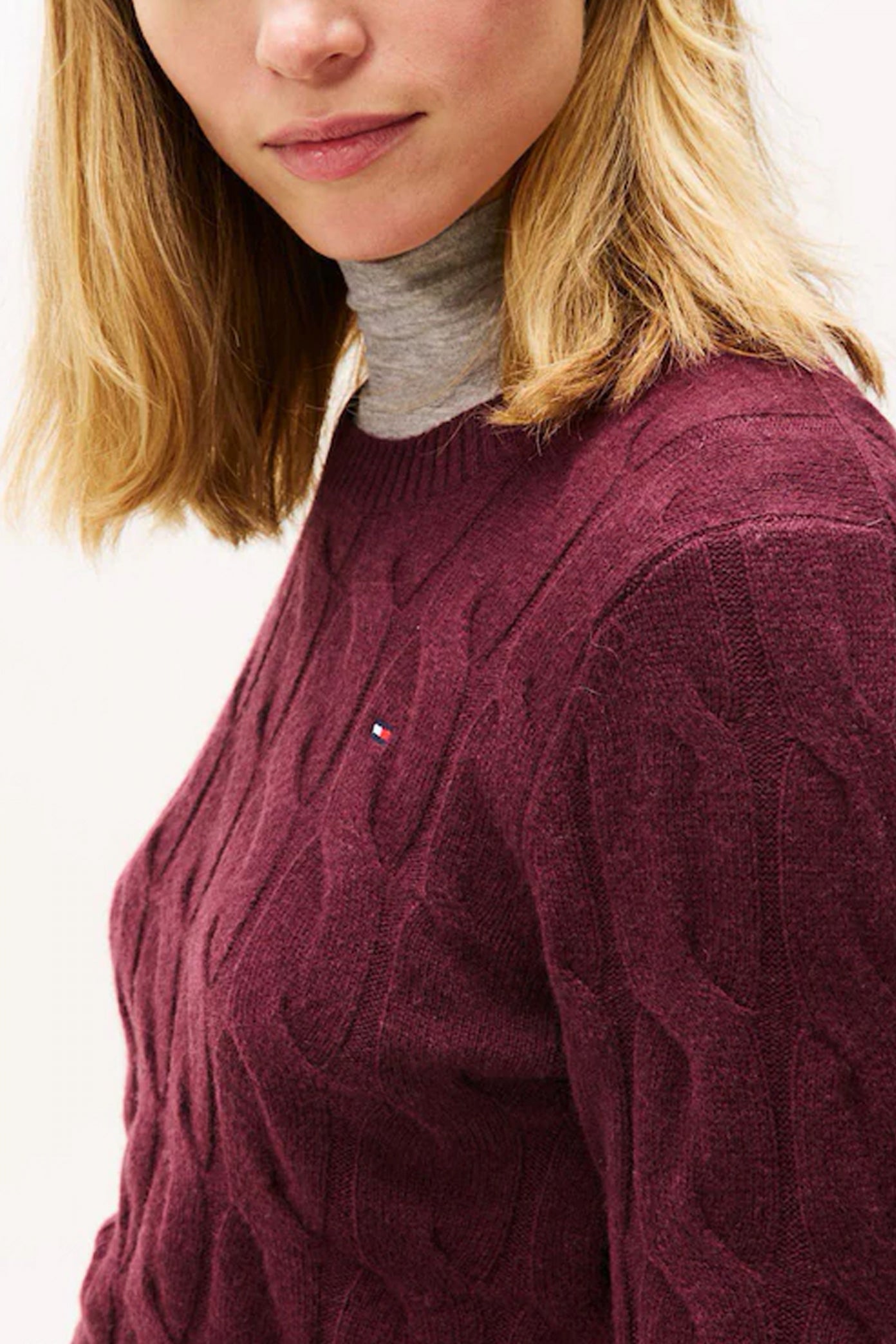 TOMMY HILFIGER  SOFT WOOL CABLE C-N en color XIH  (4)