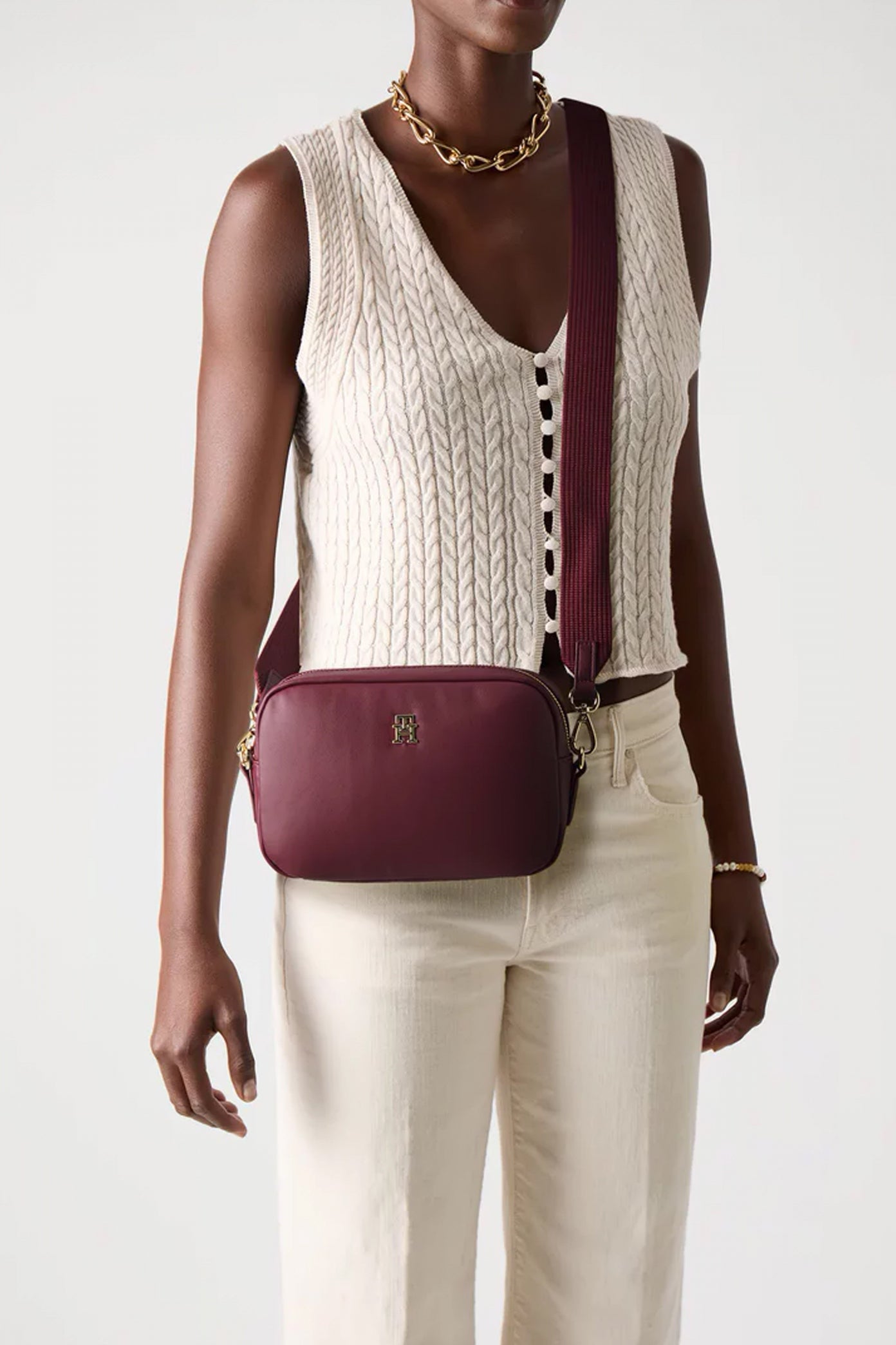 TOMMY HILFIGER POPETTE SOFT CAMERA  en color VLP  (1)