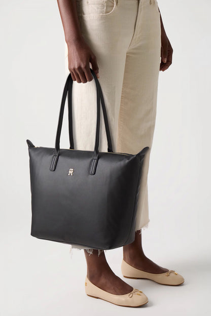 TOMMY HILFIGER POPETTE SOFT TOTE en color DW  (1)