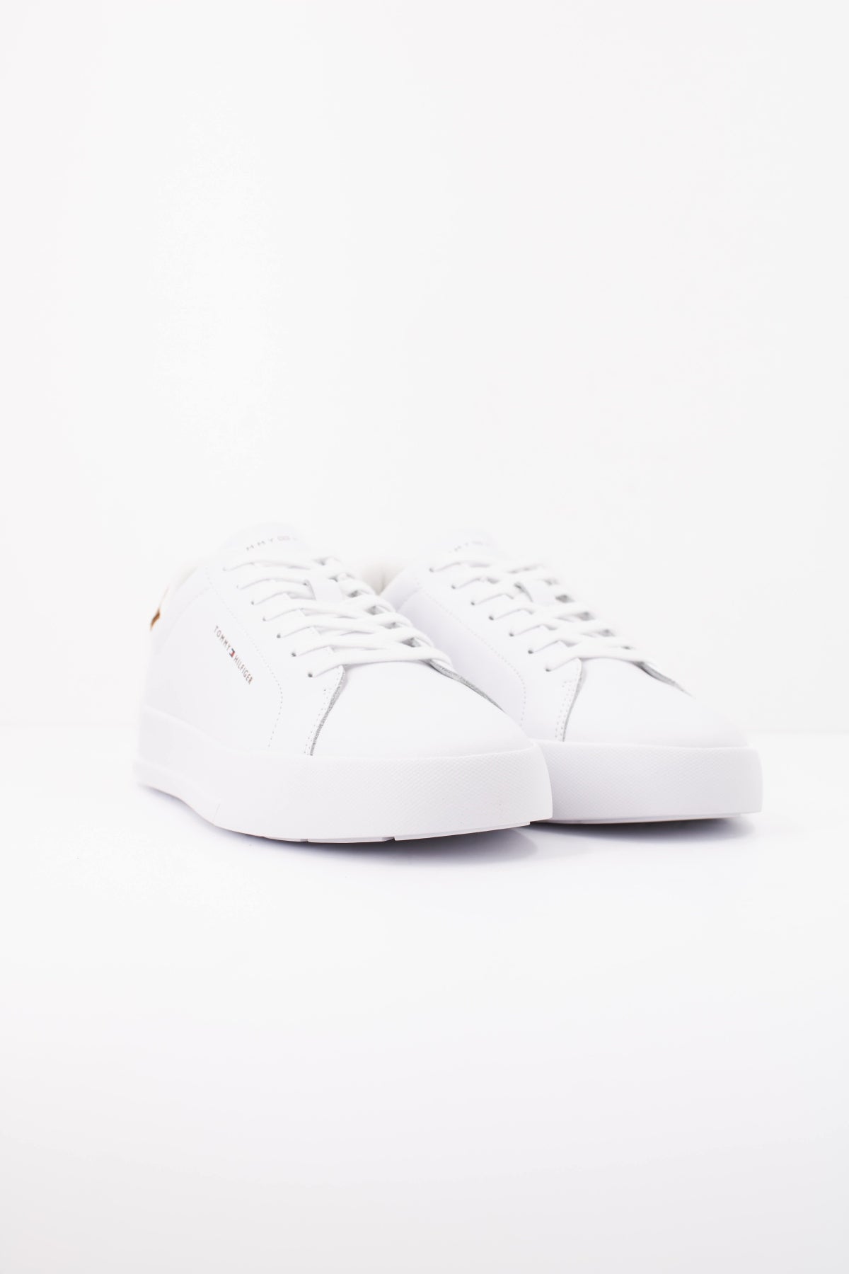 TOMMY HILFIGER FMFM en color R  (2)