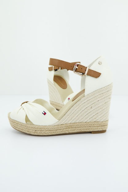 TOMMY HILFIGER BASIC OPEN TOE HIGH en color YBIIVORY  (2)