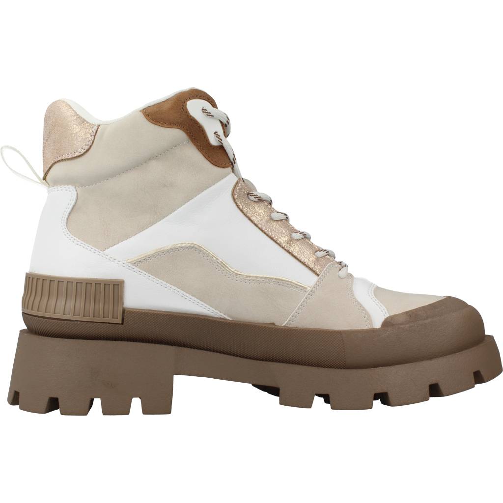 CHIKA FLAPA   en color BEIGE  (4)