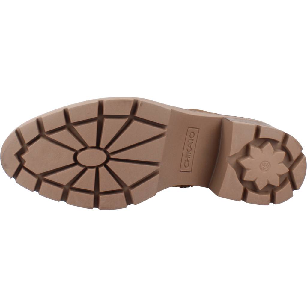 CHIKA JUNGLE  en color CUERO  (6)