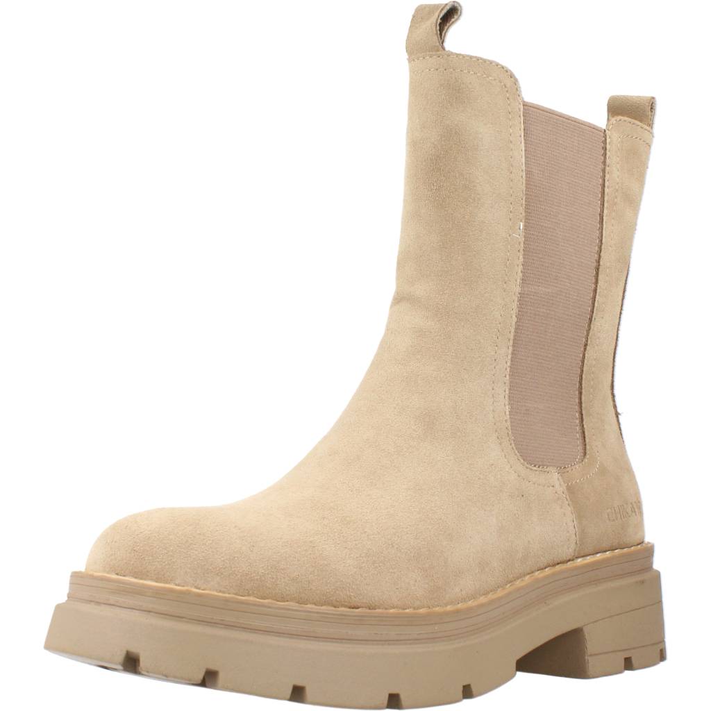 CHIKA SONICC  en color ARENA  (1)