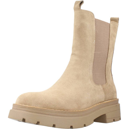 CHIKA SONICC  en color ARENA  (1)