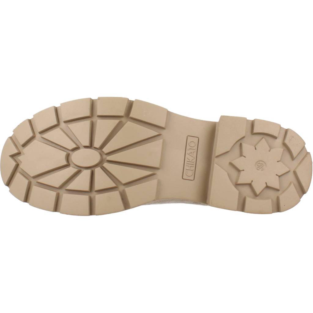 CHIKA SONICC  en color ARENA  (6)