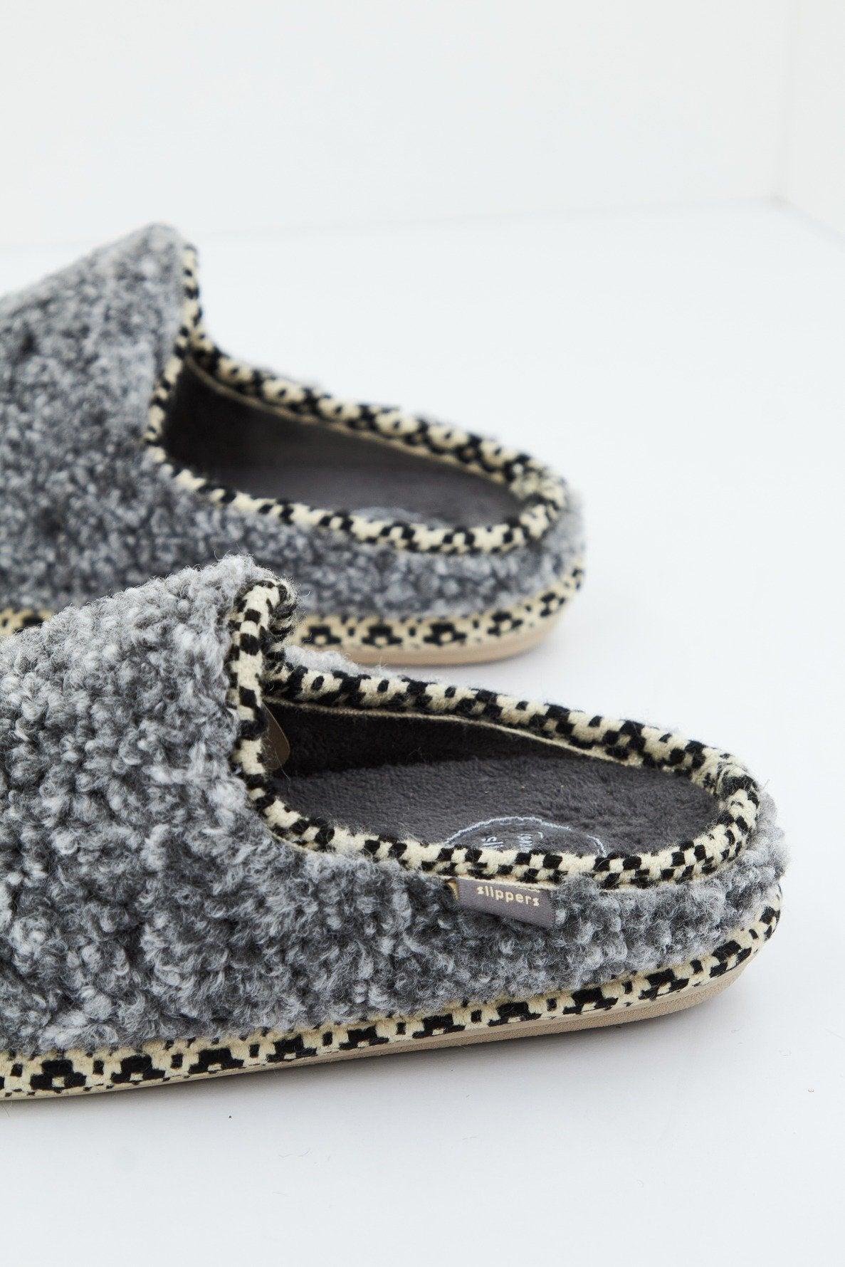 TONI PONS DARLA-SB en color GRIS  (3)