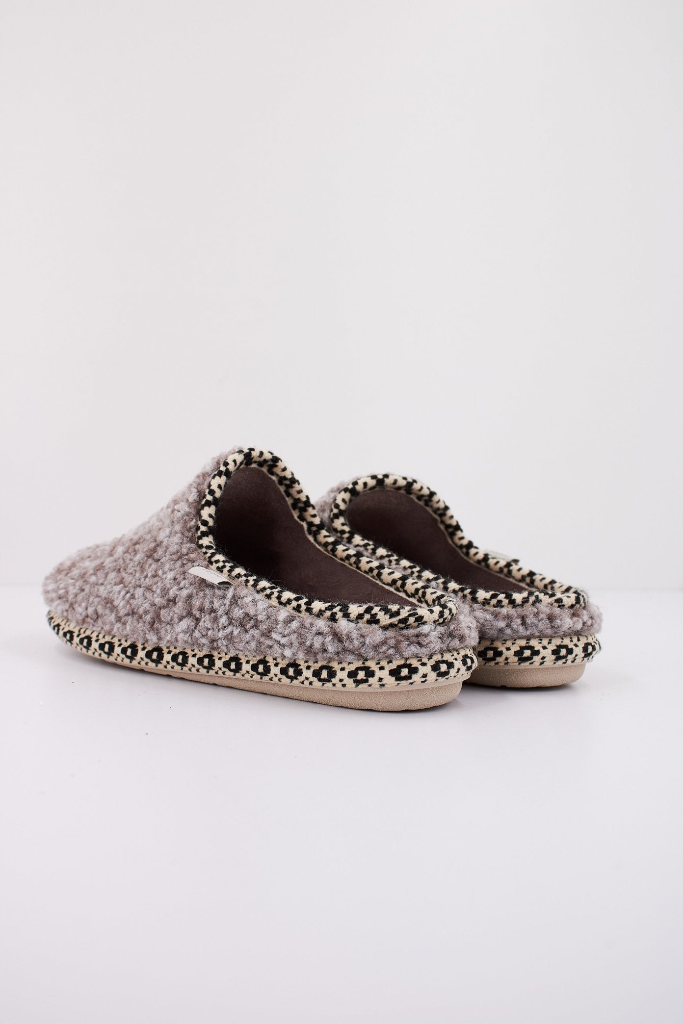 TONI PONS DARLA SB en color TAUPE  (4)