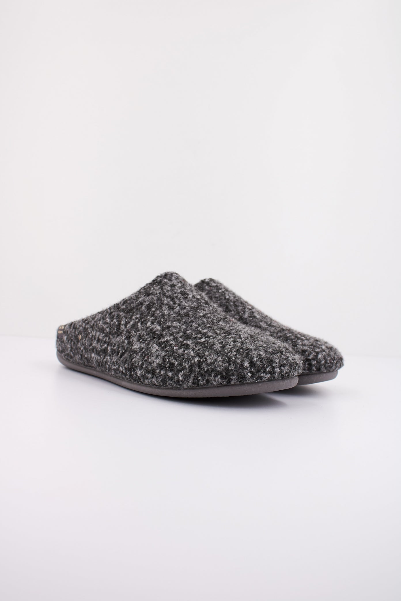 TONI PONS NAUEL CW  en color NEGRE  (2)