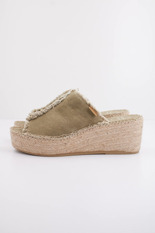 TONI PONS ITACAT en color CAQUI  (1)