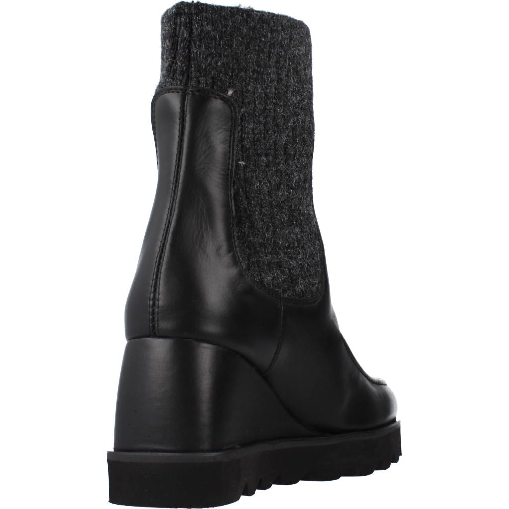 UNISA LEYSA NF en color BLACK  (3)