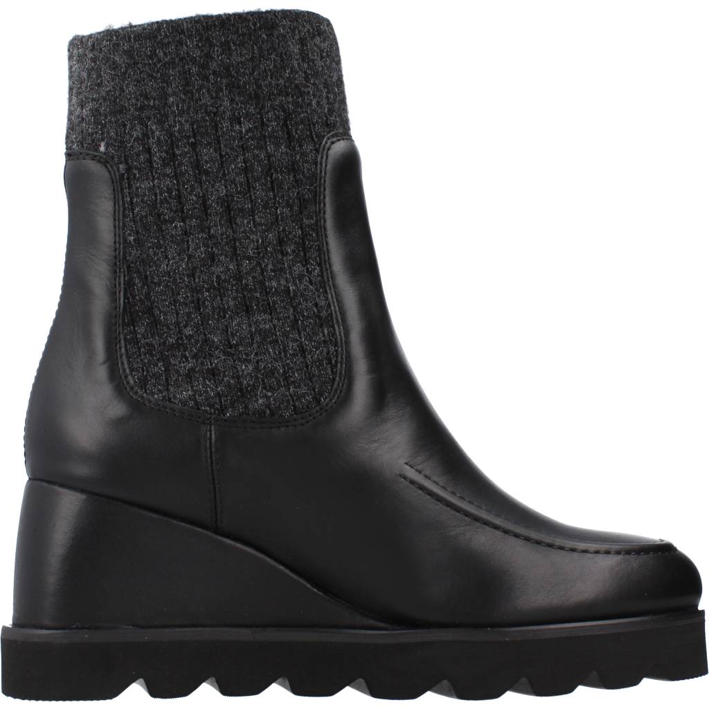 UNISA LEYSA NF en color BLACK  (4)