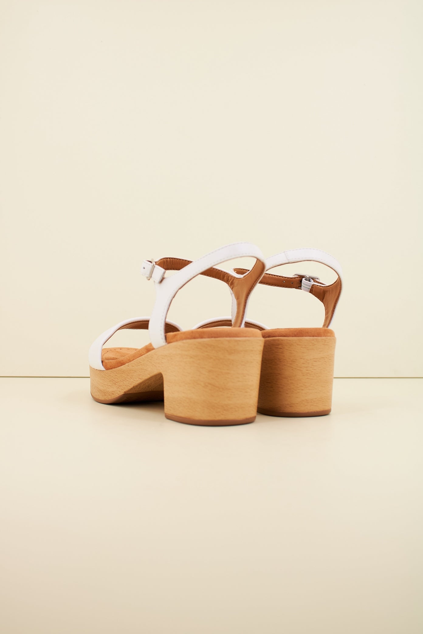 UNISA IRITA  NS en color WHITE  (3)