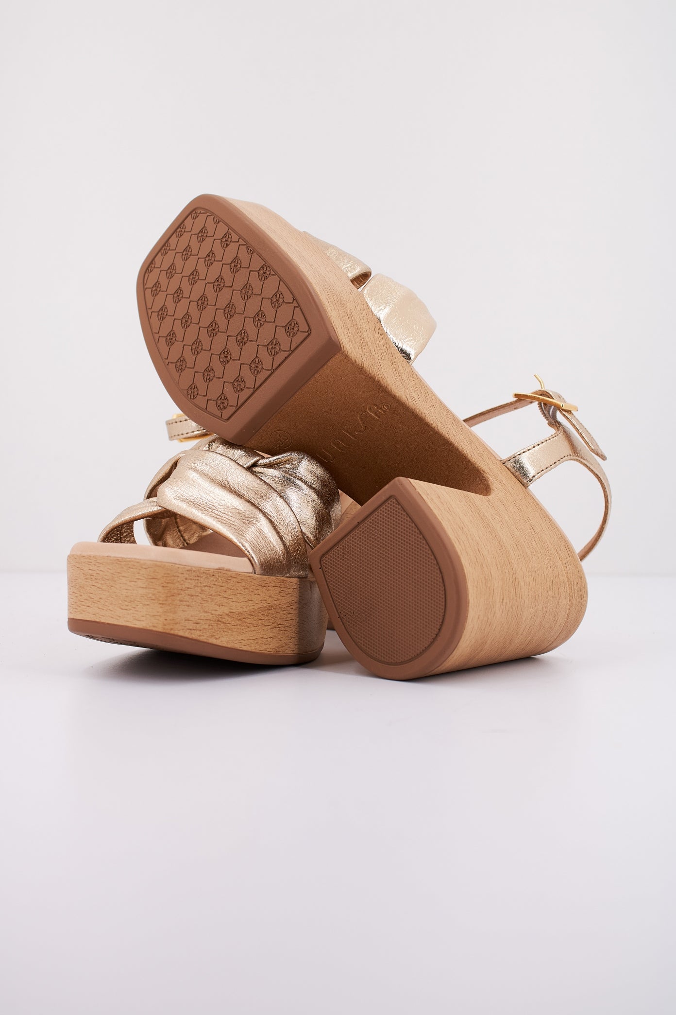 UNISA ODOLF LMT en color PLATINO  (4)