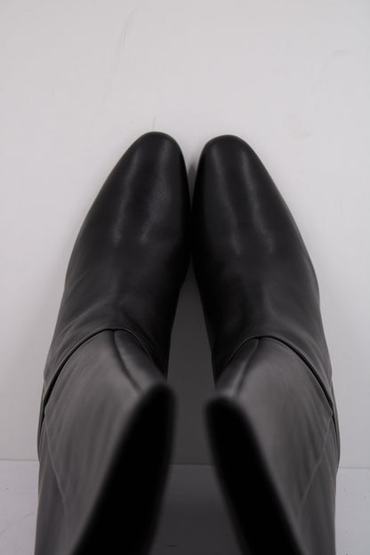 UNISA WOLCOT en color BLACK  (3)