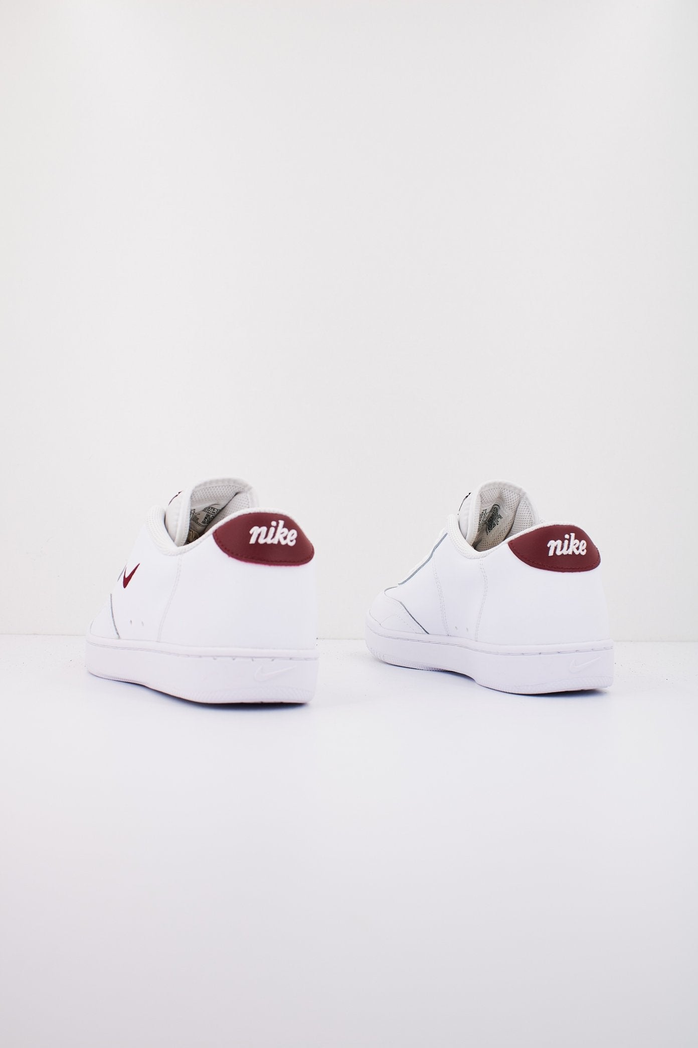 NIKE COURT VINTAGE en color   (3)