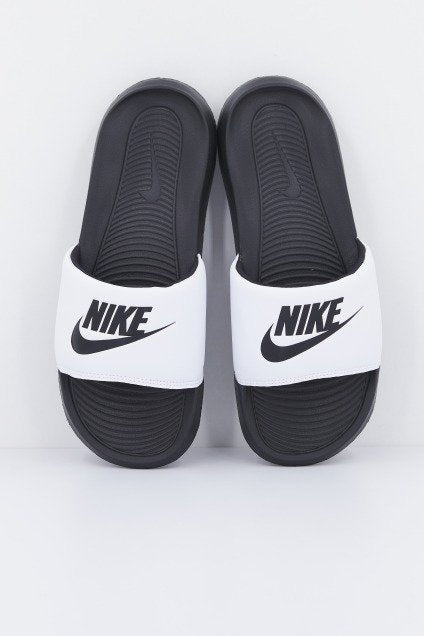 NIKE VICTORI ONE MEN'S en color   (1)