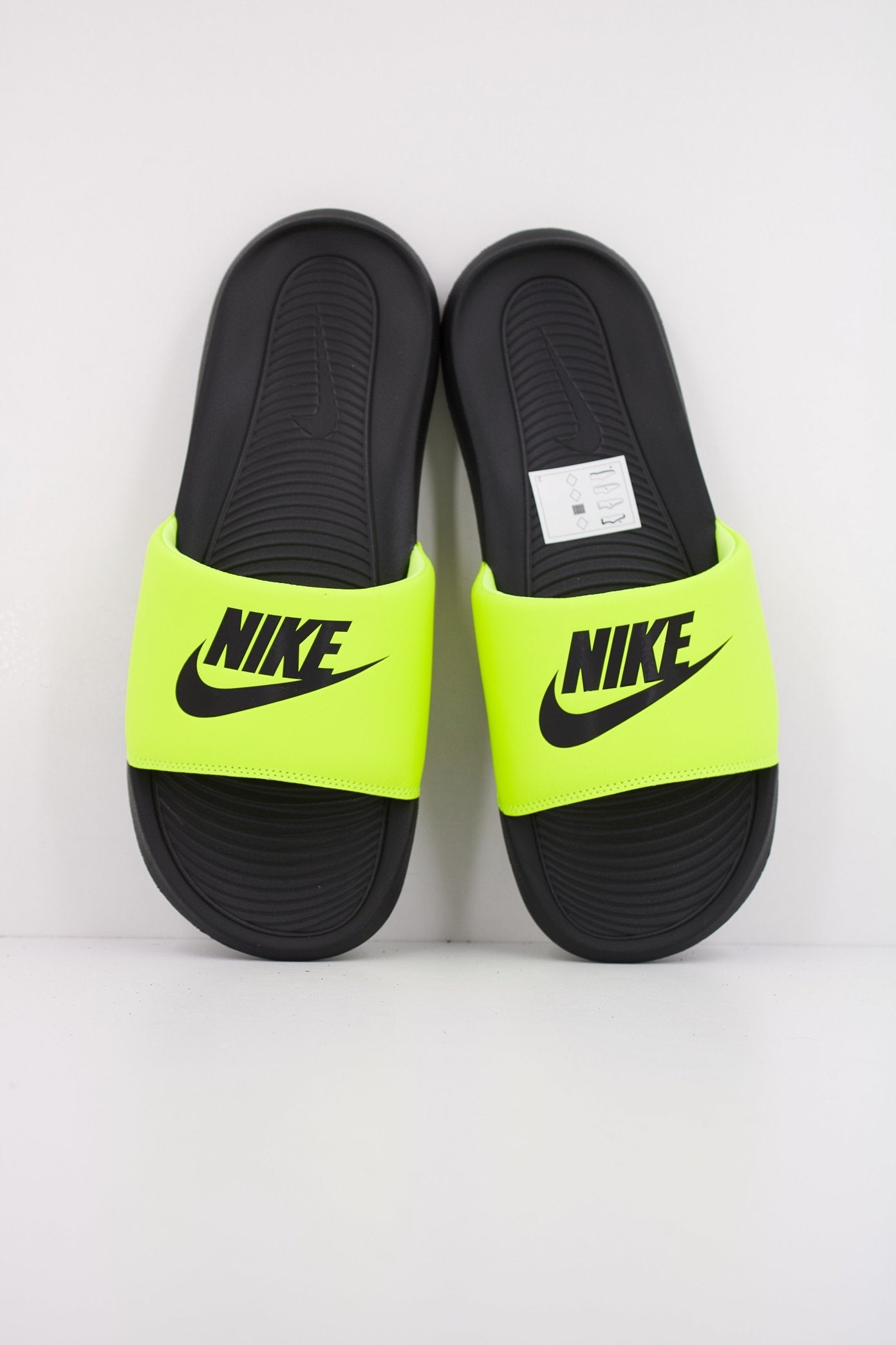 NIKE VICTORY ONE en color   (3)