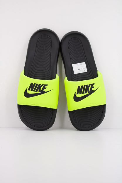 NIKE VICTORY ONE en color   (3)