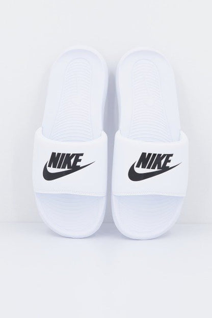 NIKE VICTORI ONE MEN'S en color   (1)