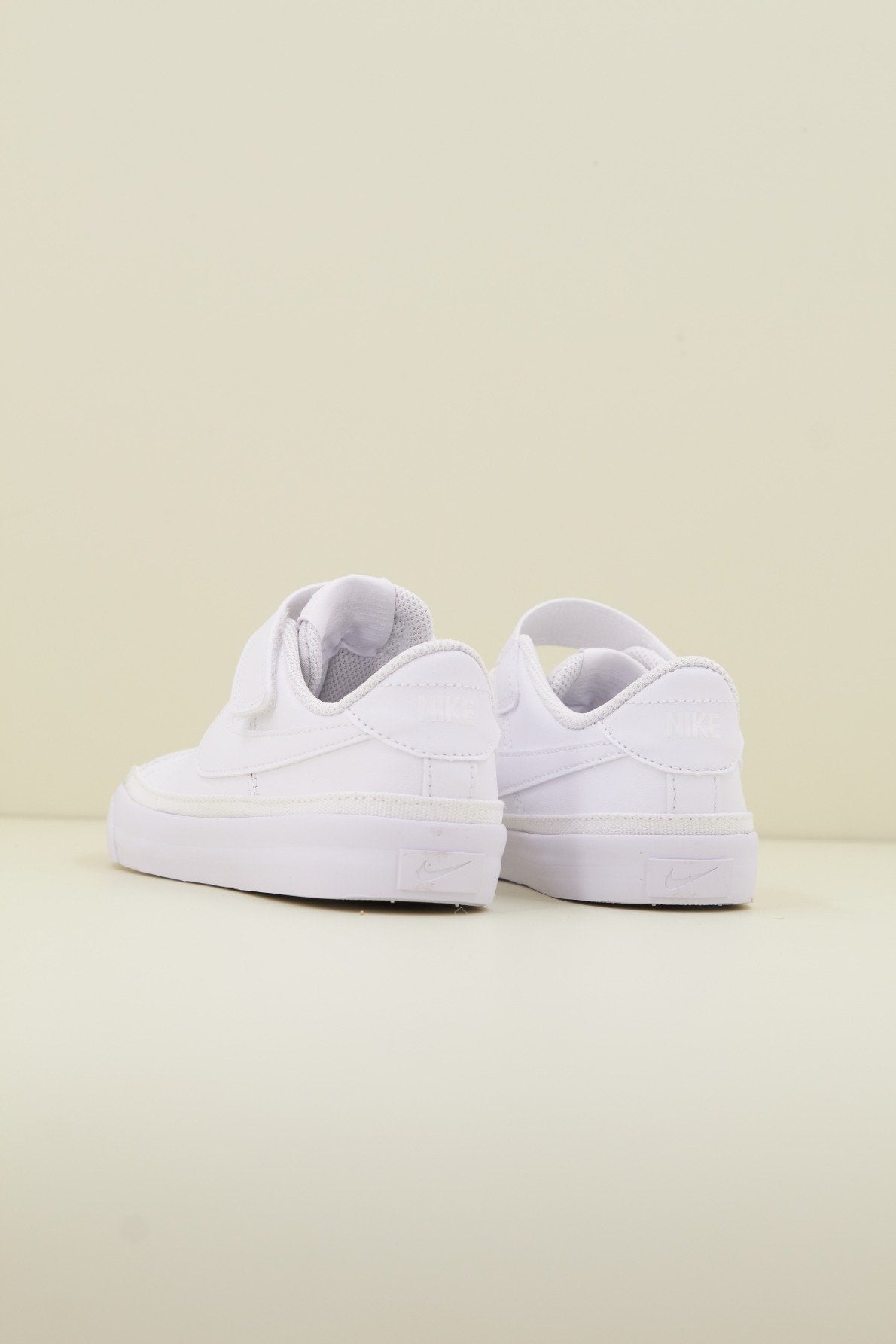 NIKE COURT LEGACY PSV en color   (3)