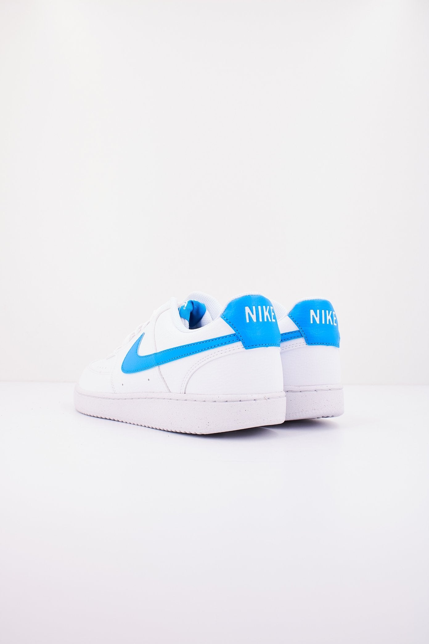 NIKE VISION LOW NEXT NATU en color   (3)