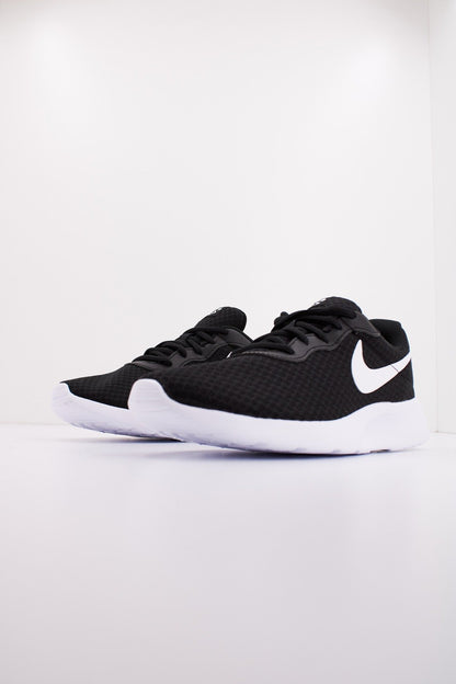 NIKE TANJUN en color   (2)