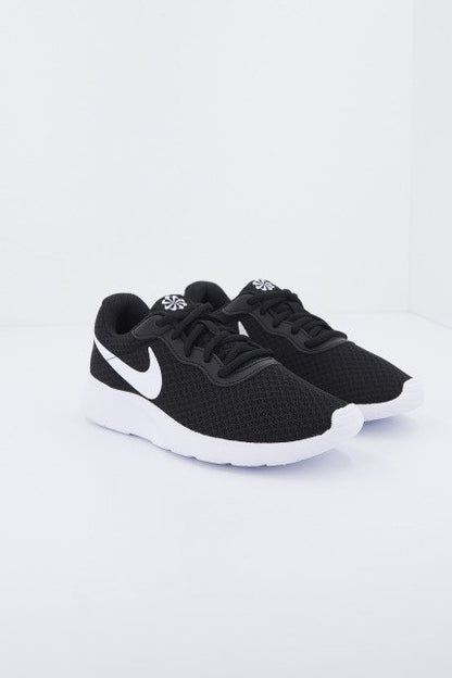 NIKE TANJUN en color   (2)