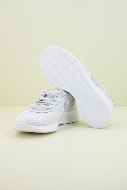 NIKE TANJUN en color   (4)