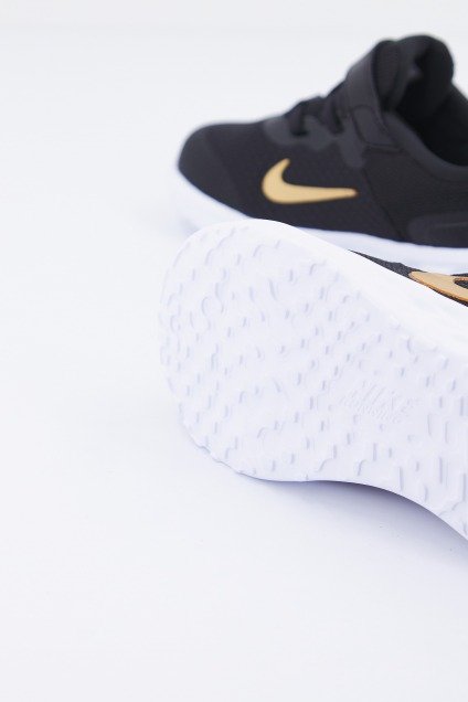 NIKE REVOLUTION  BABY en color   (4)