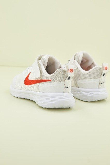 NIKE REVOLUTION  BABY/TO en color   (2)