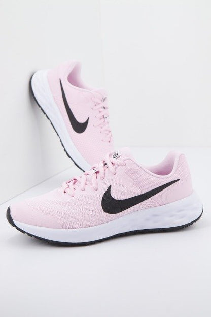 NIKE REVOLUTION  NN en color   (1)