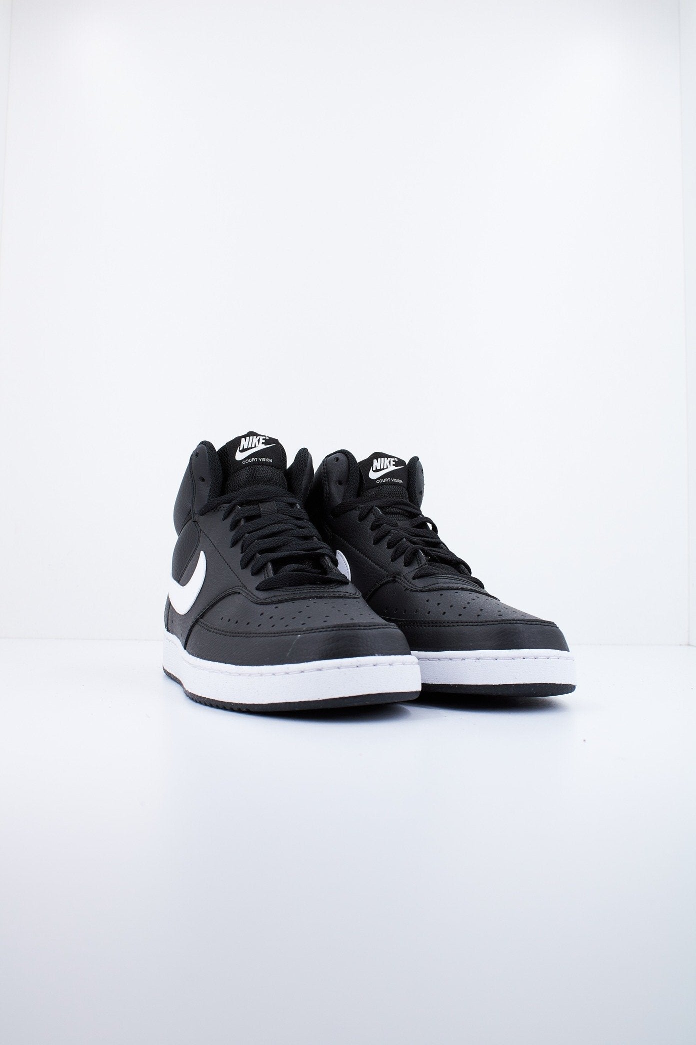NIKE  COURT VISION MID NN en color   (2)