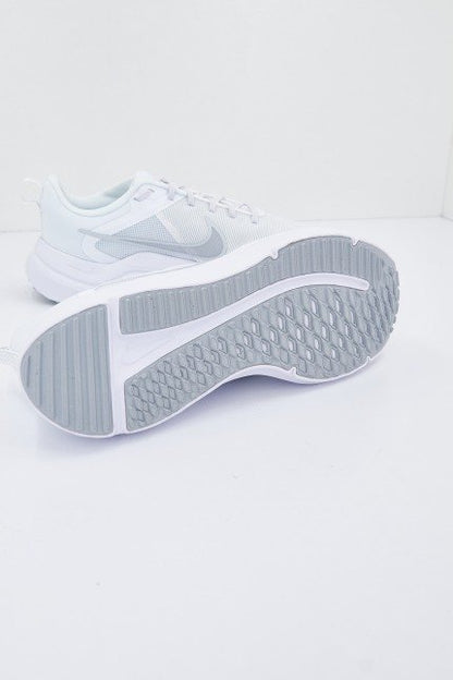 NIKE DOWNSHIFTER  C/O en color   (4)