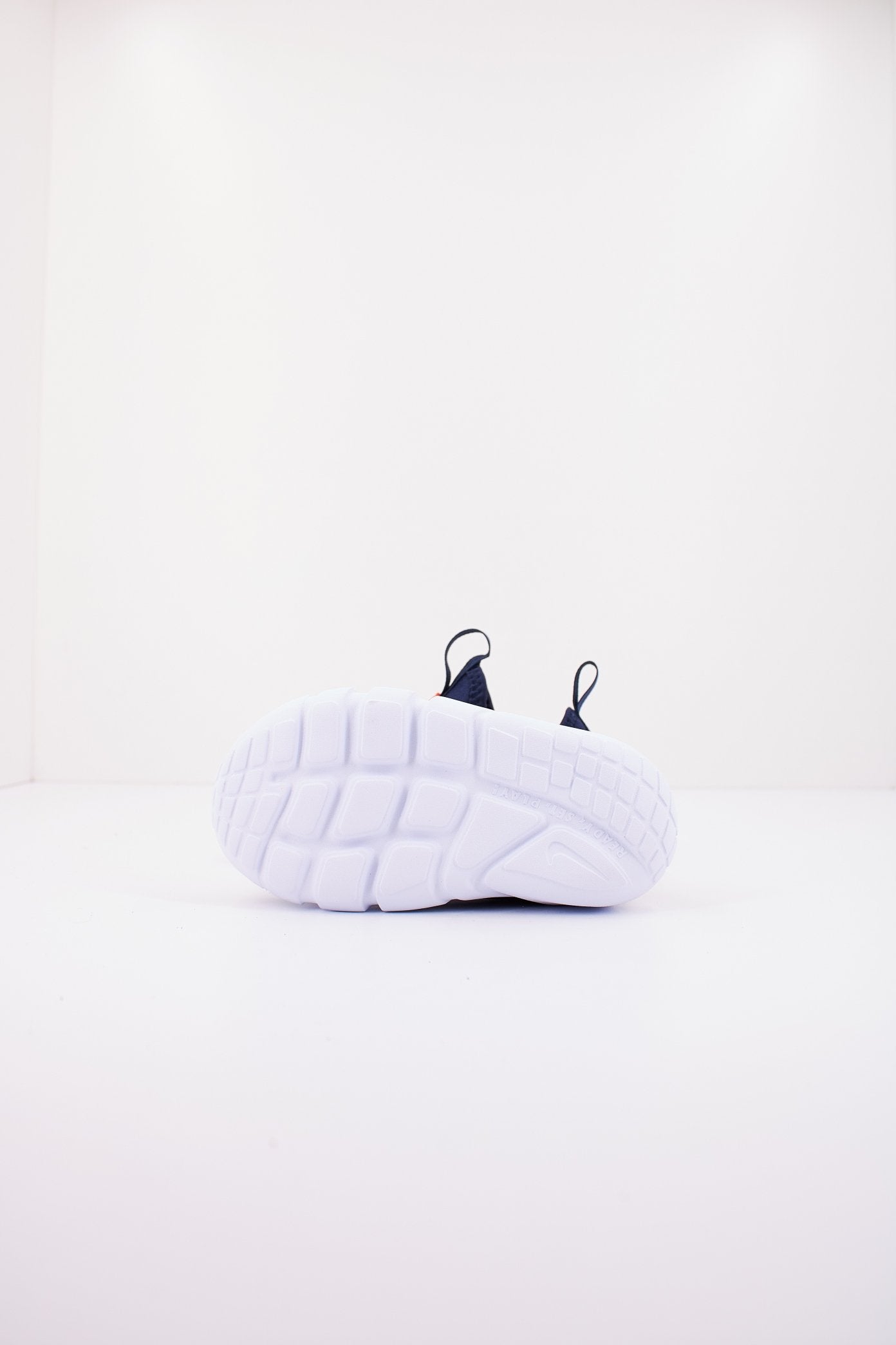 NIKE RUNNER  en color   (4)