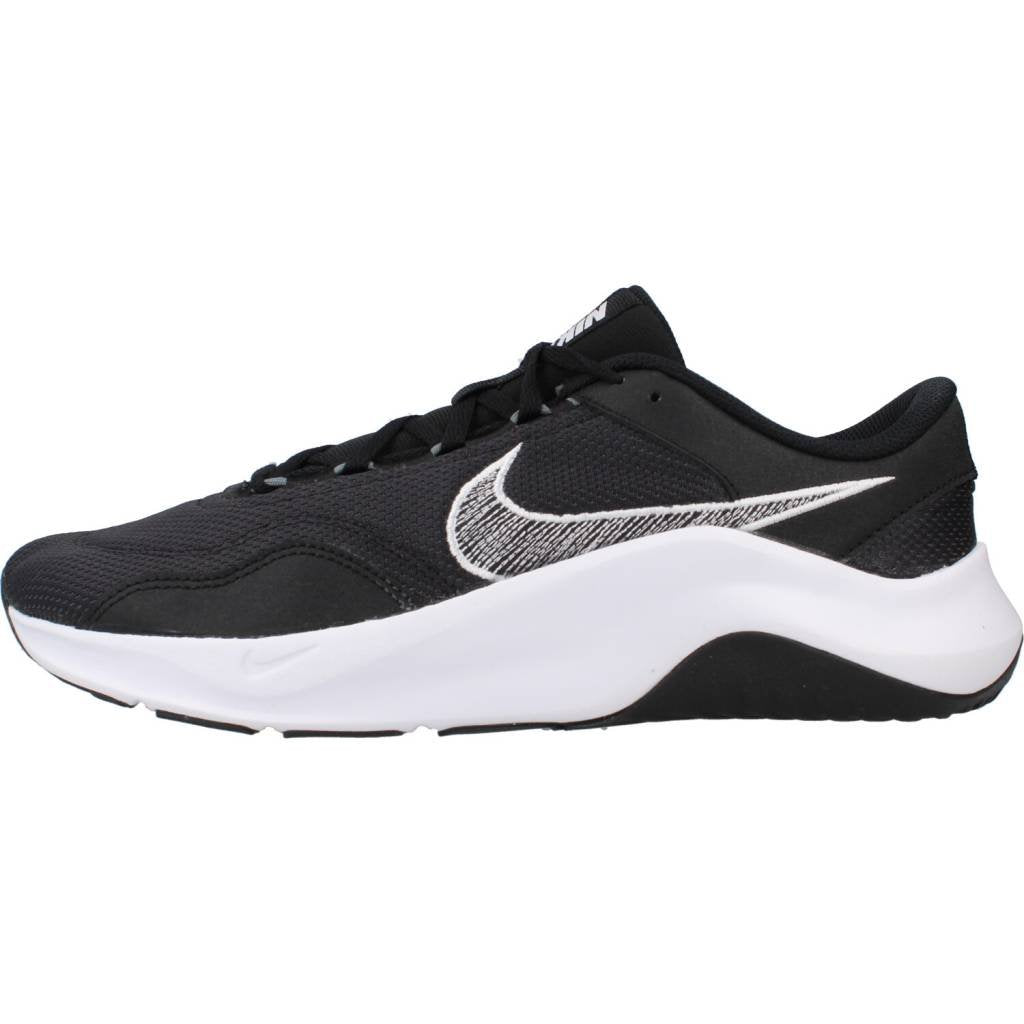 NIKE  LEGEND ESSENTIAL   en color   (2)