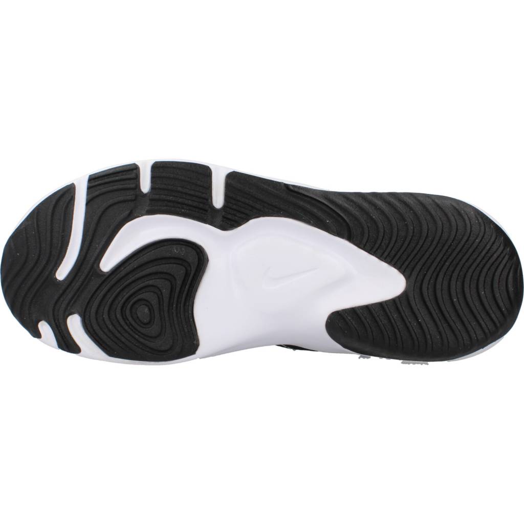 NIKE  LEGEND ESSENTIAL   en color   (6)